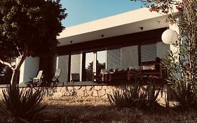 Holiday House Manoka
